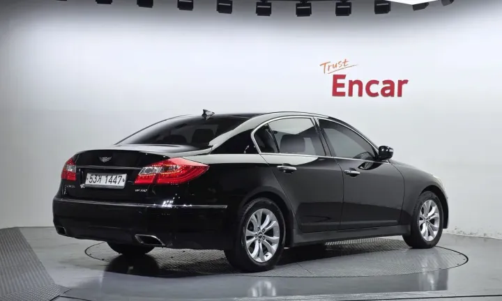 Hyundai Genesis