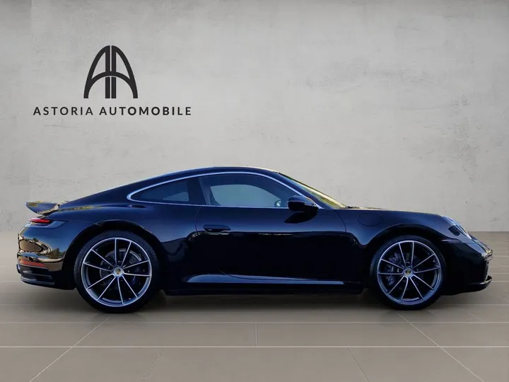 Porsche 992