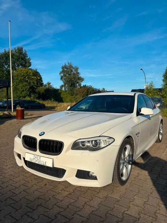 BMW 525