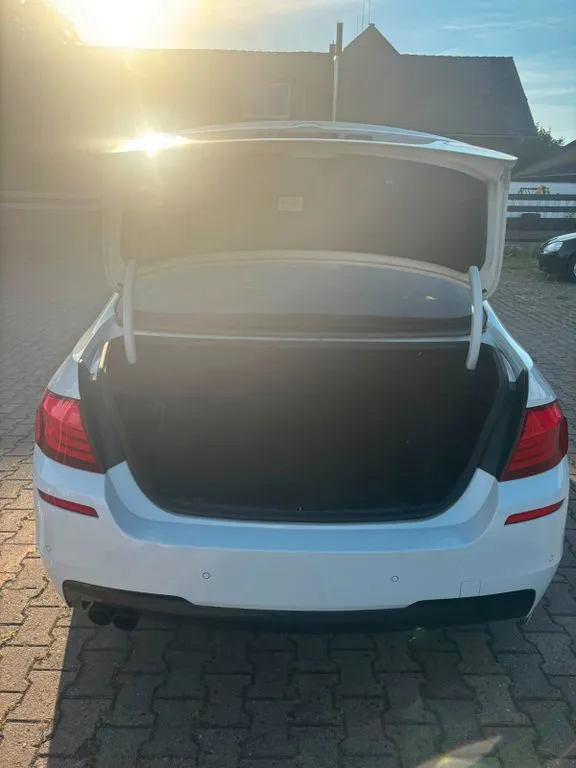 BMW 525