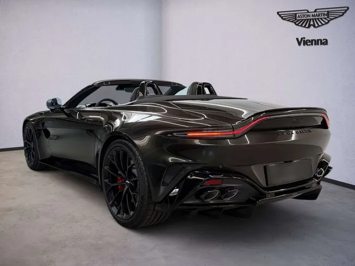 Aston Martin V8 Vantage