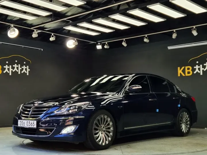 Hyundai Genesis
