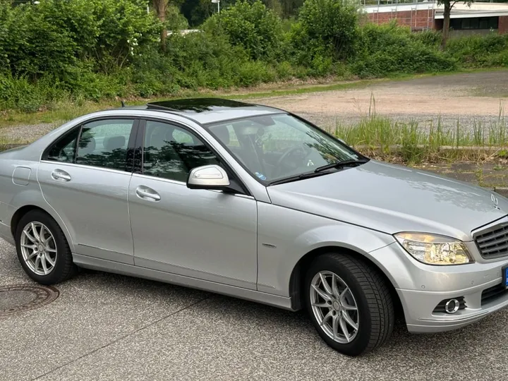 Mercedes-Benz C 200