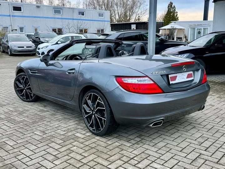 Mercedes-Benz SLK 200