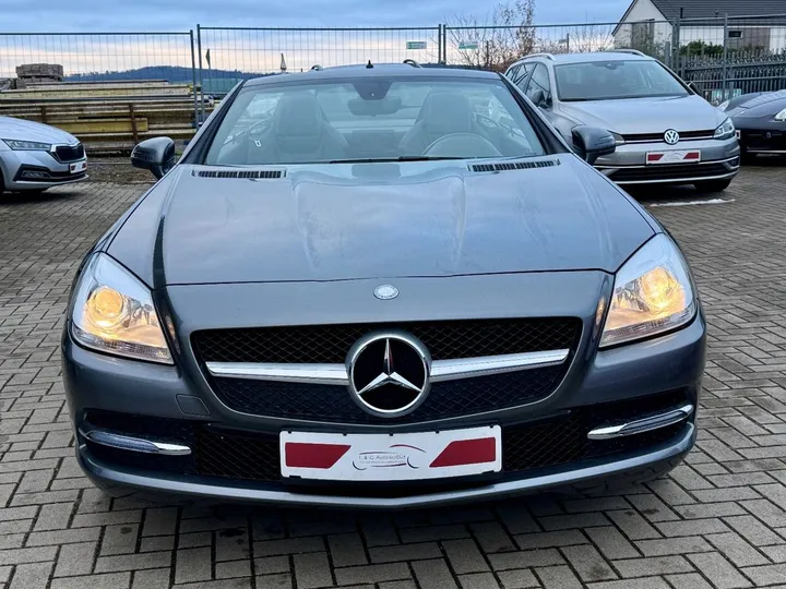 Mercedes-Benz SLK 200
