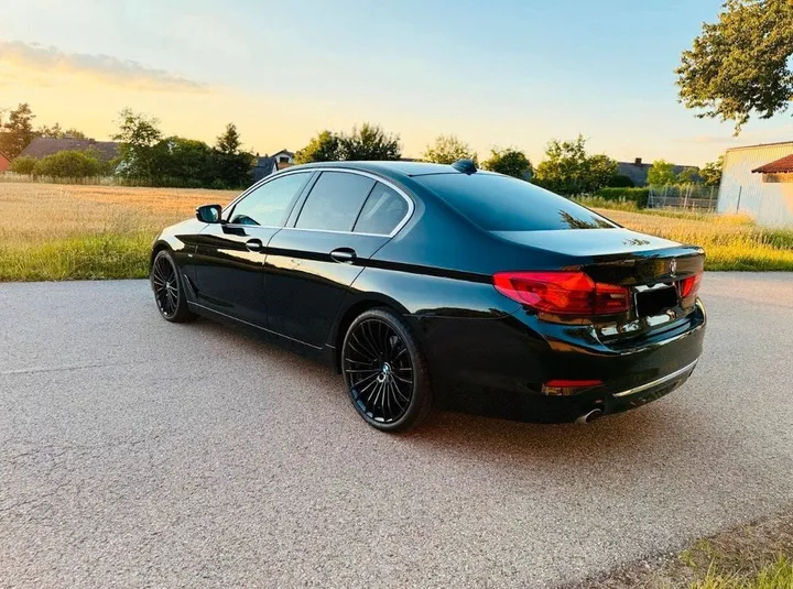 BMW 530