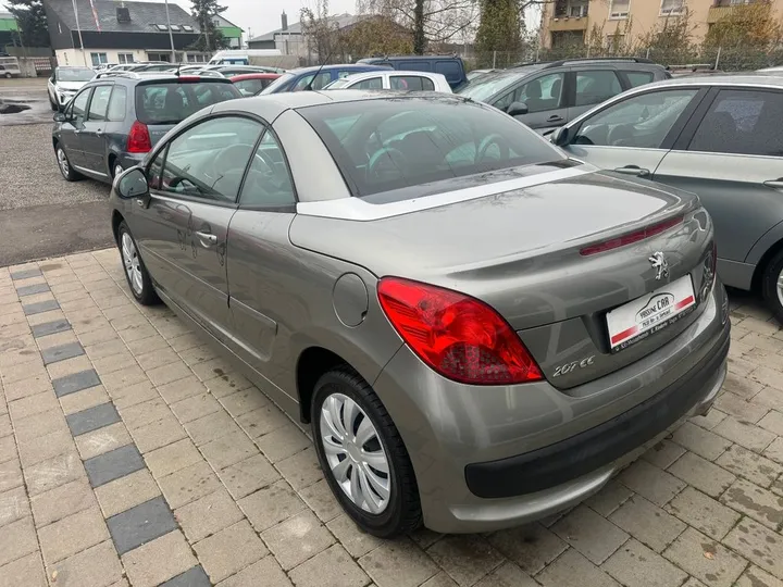 Peugeot 207