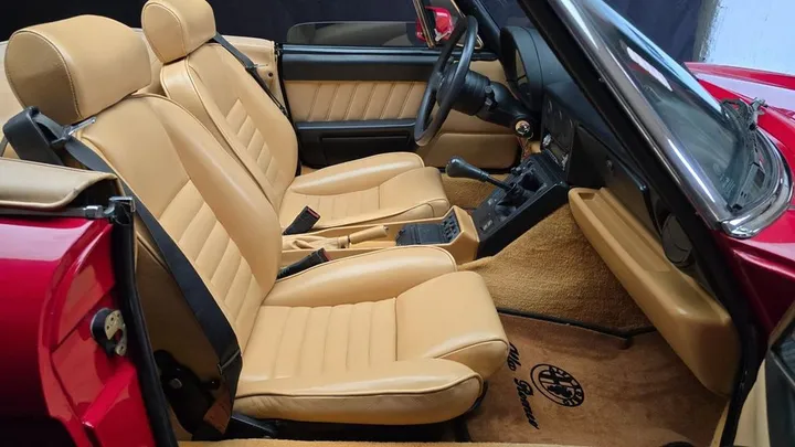 Alfa Romeo Spider