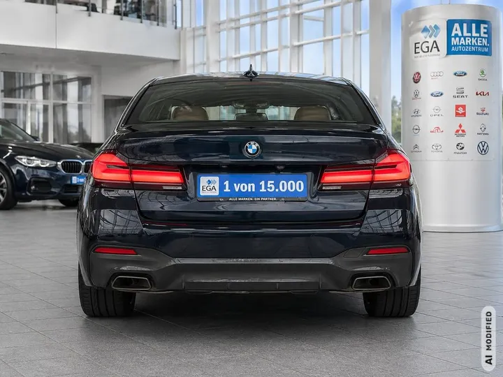 BMW M550
