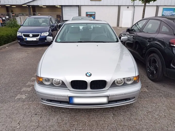 BMW 520