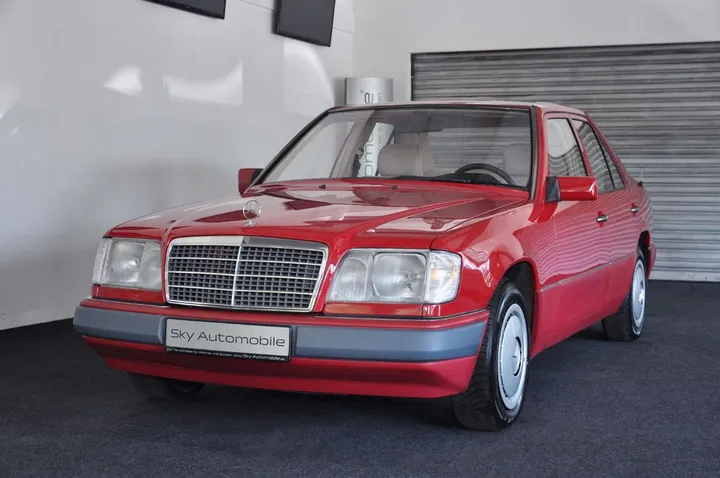 Mercedes-Benz 200