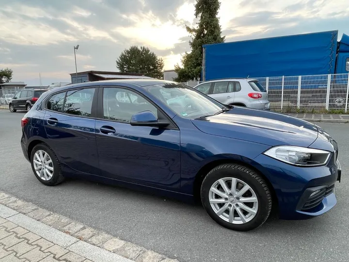 BMW 118