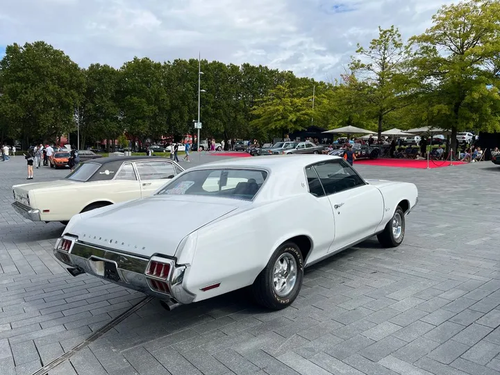 Oldsmobile Cutlass