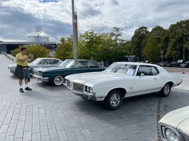 Oldsmobile Cutlass