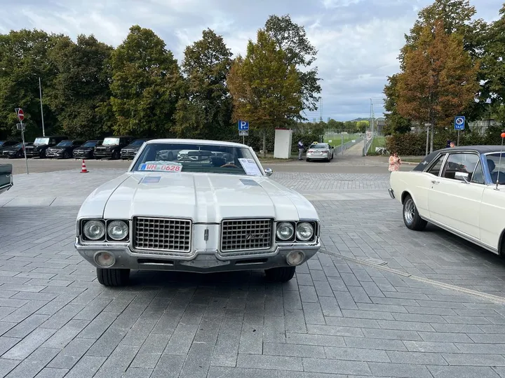 Oldsmobile Cutlass