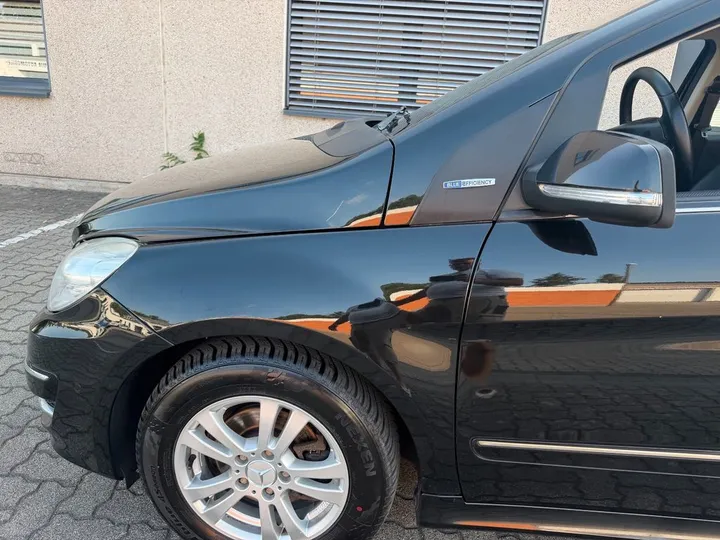 Mercedes-Benz B 160