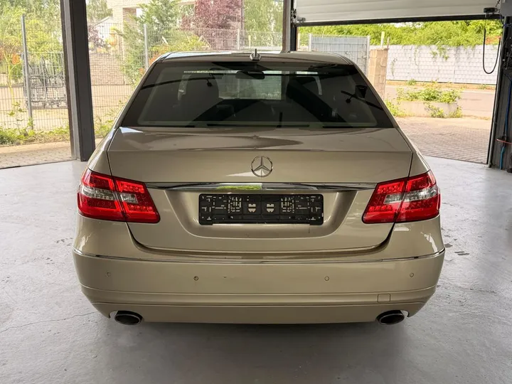Mercedes-Benz E 350