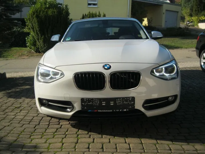 BMW 118