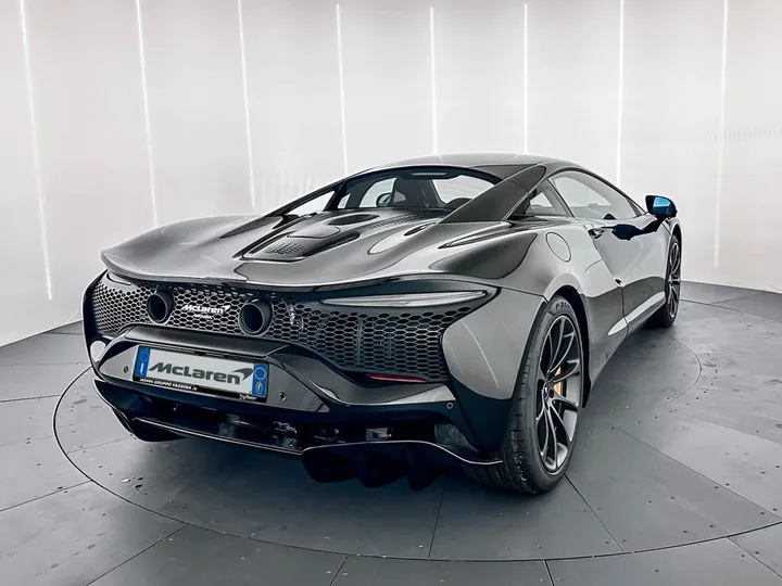 McLaren Artura