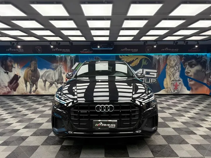 Audi Q8