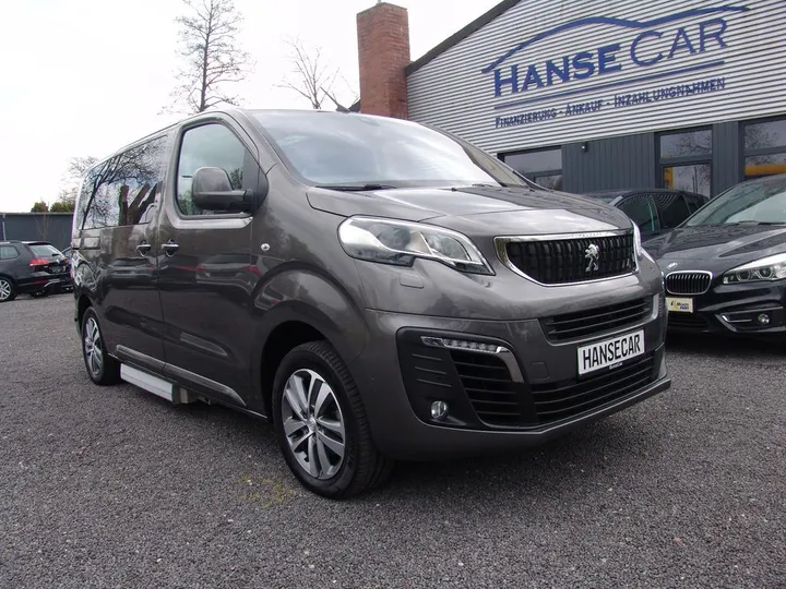 Peugeot Traveller