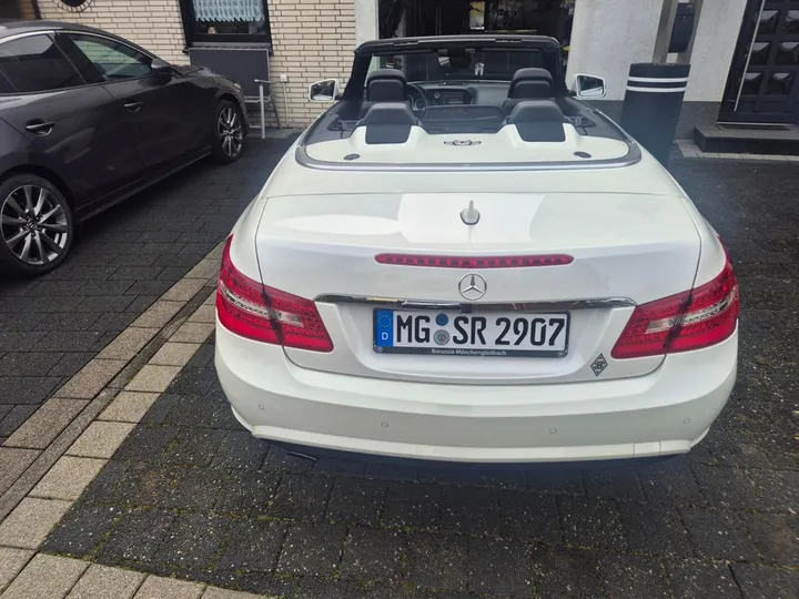 Mercedes-Benz E 250