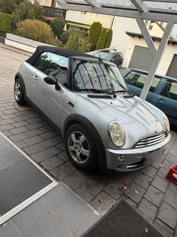 MINI Cooper Cabrio