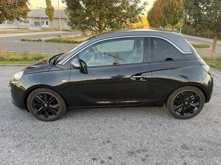 Opel Adam