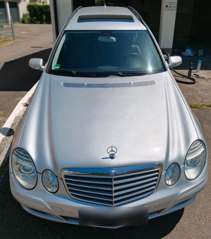Mercedes-Benz E 320