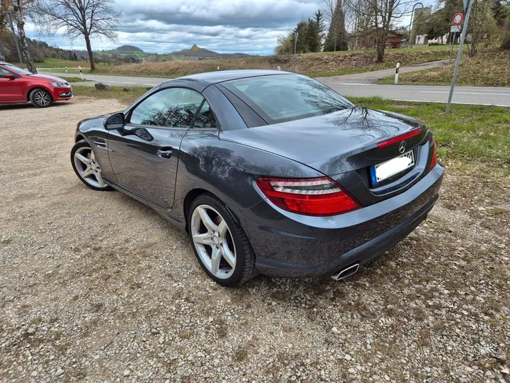 Mercedes-Benz SLK 250