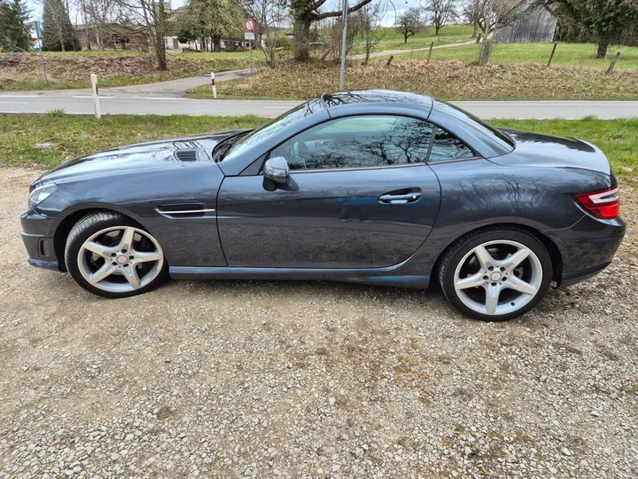 Mercedes-Benz SLK 250
