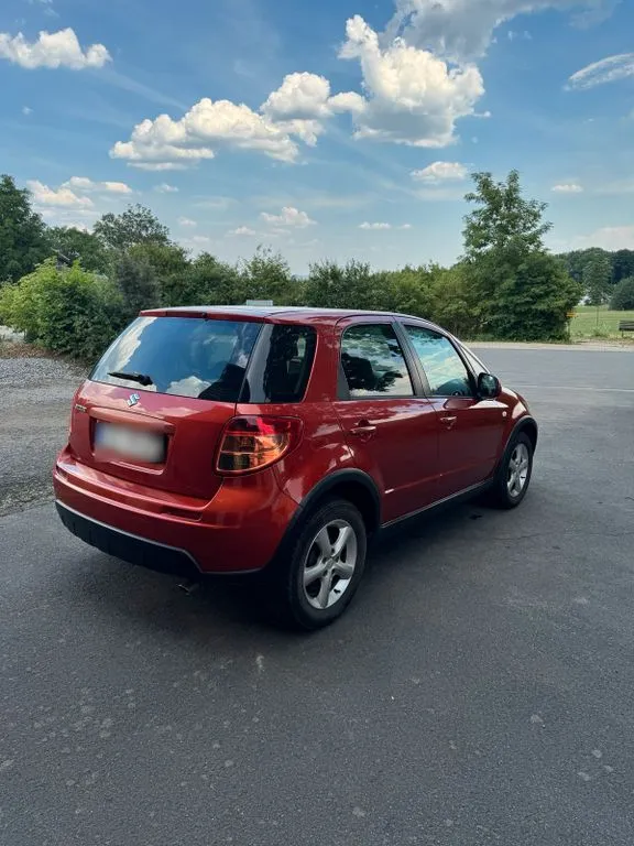Suzuki SX4