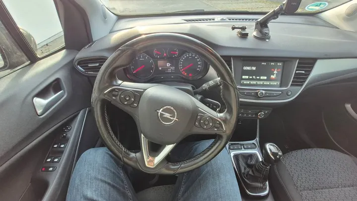 Opel Crossland (X)