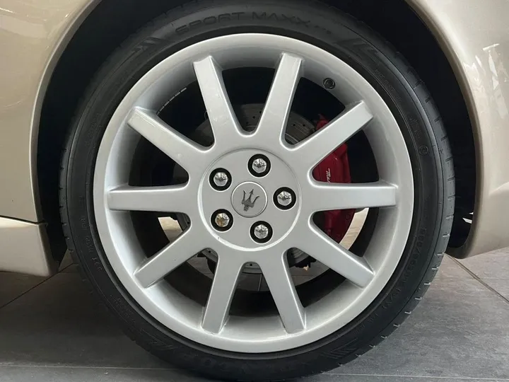 Maserati 3200