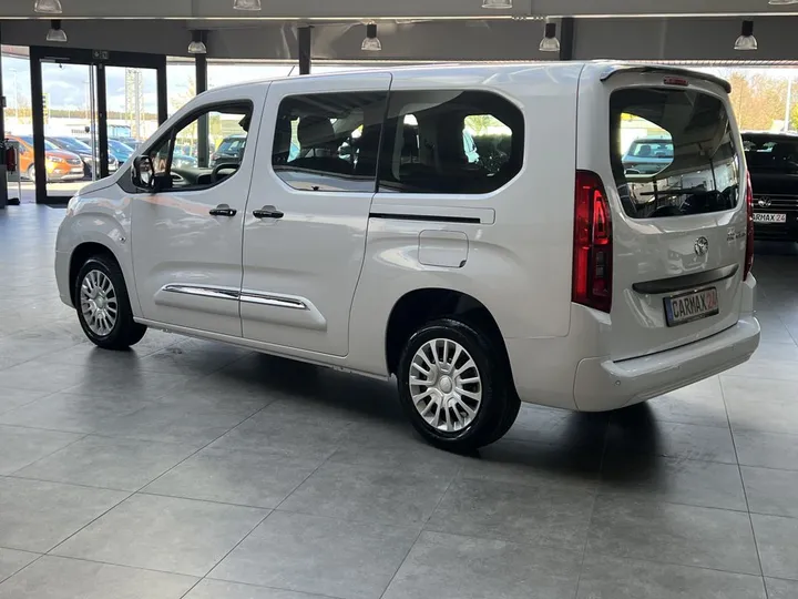 Toyota Verso