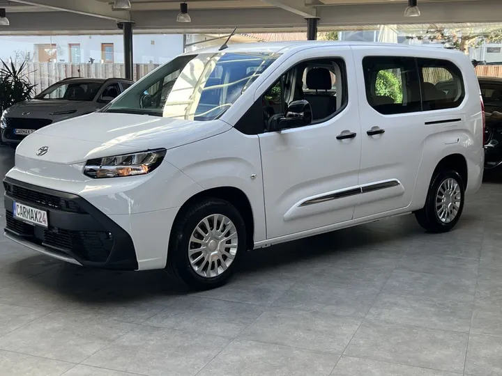 Toyota Verso