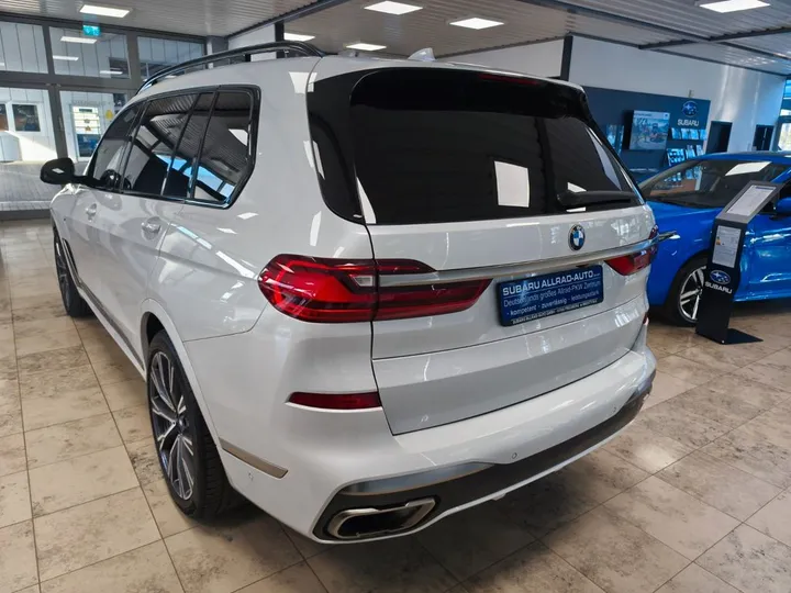 BMW X7 M50