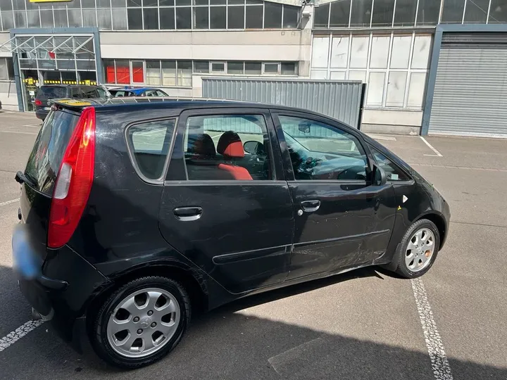 Mitsubishi Colt