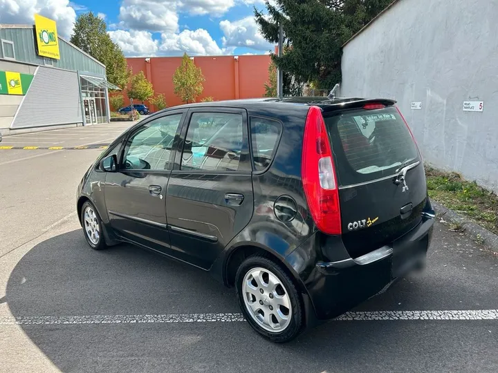 Mitsubishi Colt