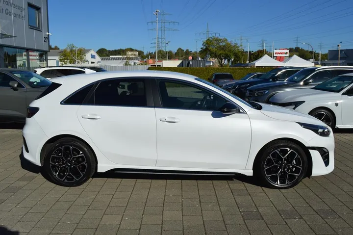Kia cee'd / Ceed
