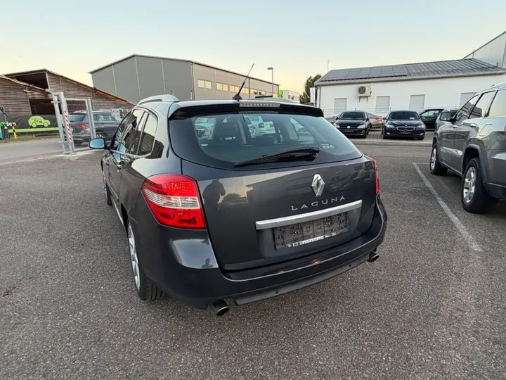 Renault Laguna