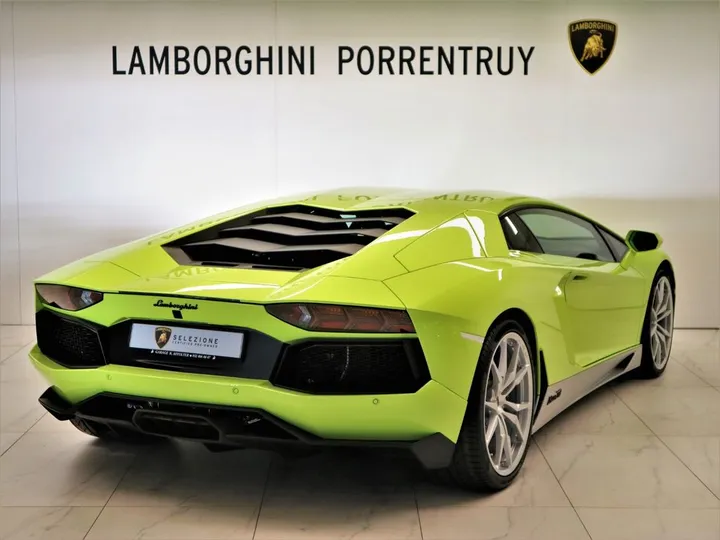Lamborghini Aventador