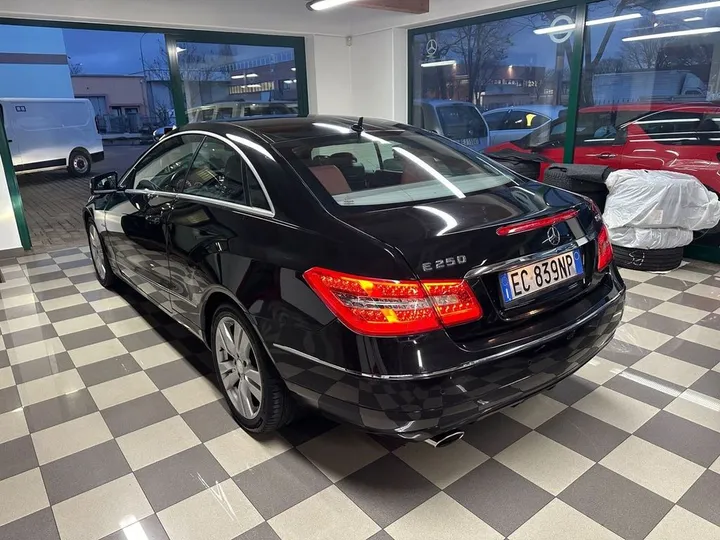 Mercedes-Benz E 250
