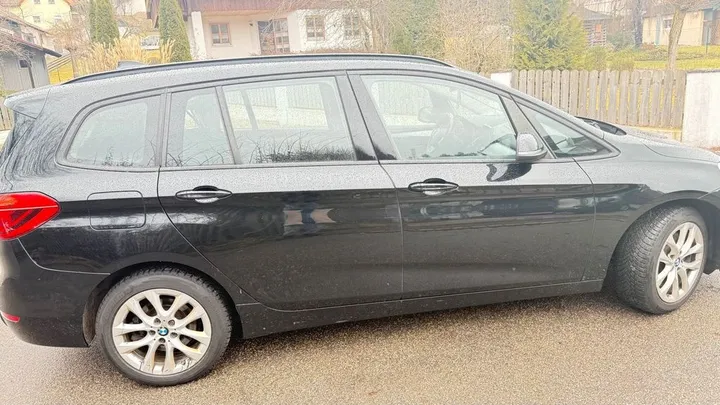 BMW 220