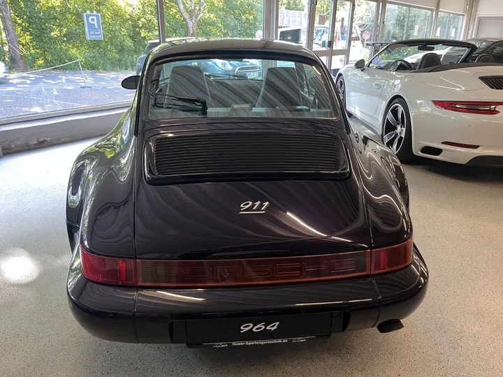 Porsche 964