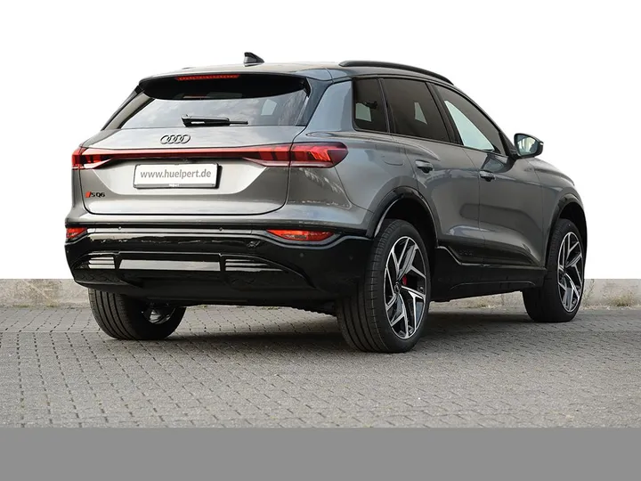 Audi SQ6 e-tron