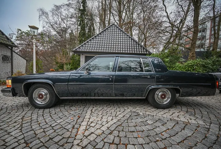 Cadillac Deville