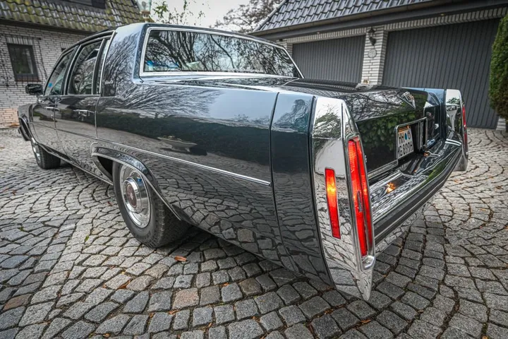 Cadillac Deville