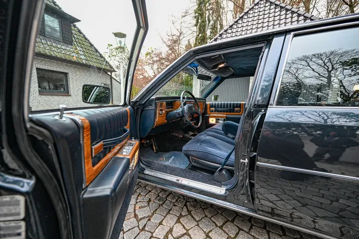 Cadillac Deville