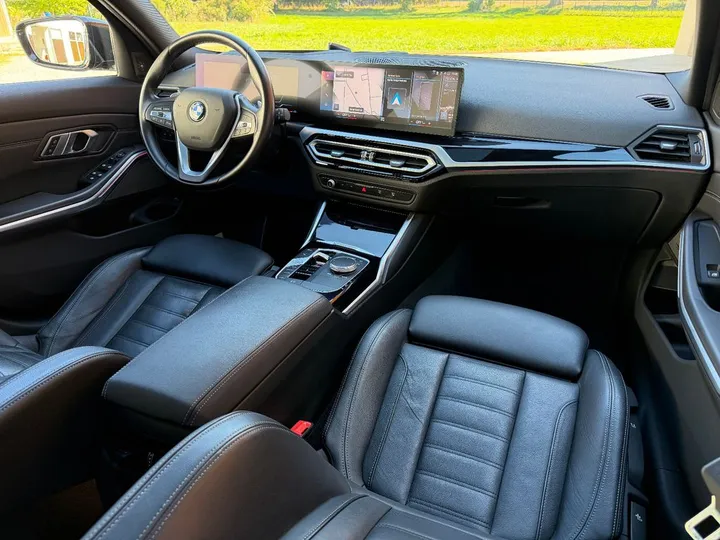 BMW 320